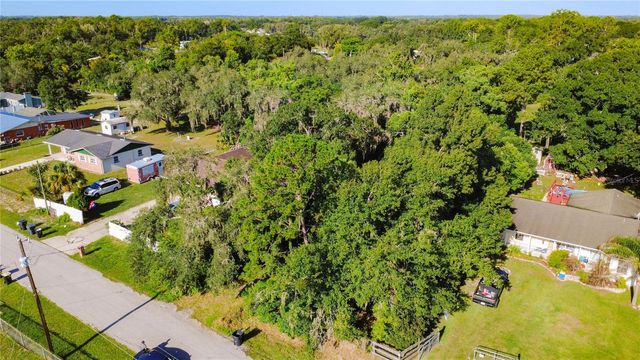 8216 SIMPSON LANE, Lakeland, FL 33809