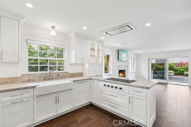 1915 Windward Lane, Newport Beach, CA 92660