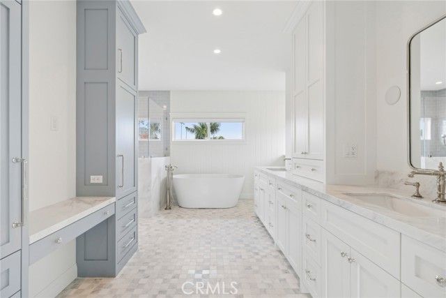 1915 Windward Lane, Newport Beach, CA 92660