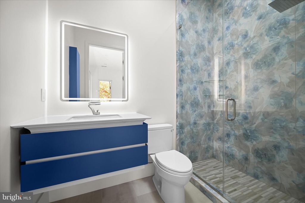 Image 28 of property listing at 4509 FOXHALL CRES NW, Washington, DC 20007