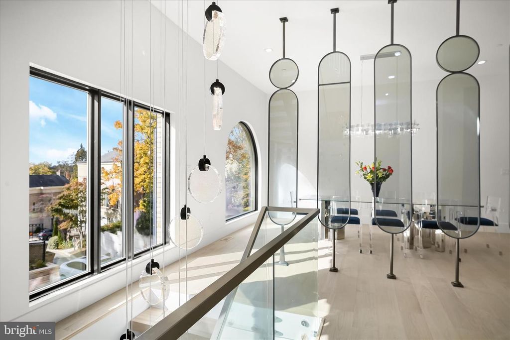 Image 32 of property listing at 4509 FOXHALL CRES NW, Washington, DC 20007