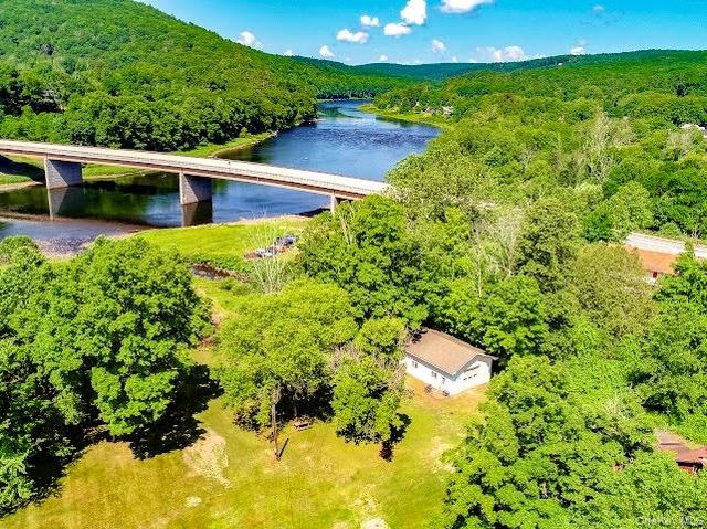 4 Tow Path Road, Barryville, NY 12719