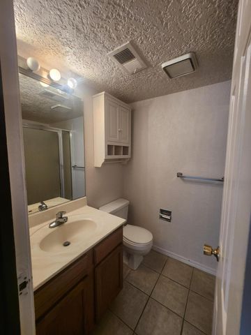 6041 Sequoia Road NW D7, Albuquerque, NM 87120
