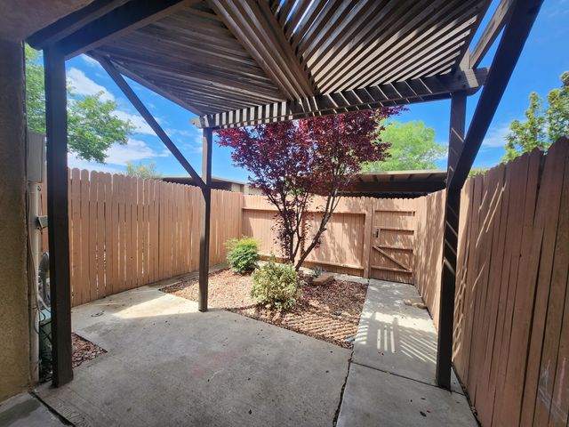 6041 Sequoia Road NW D7, Albuquerque, NM 87120
