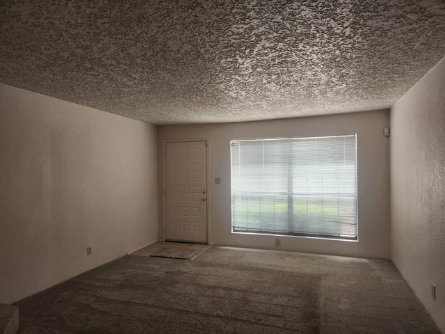 6041 Sequoia Road NW D7, Albuquerque, NM 87120