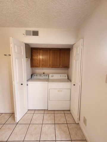 6041 Sequoia Road NW D7, Albuquerque, NM 87120