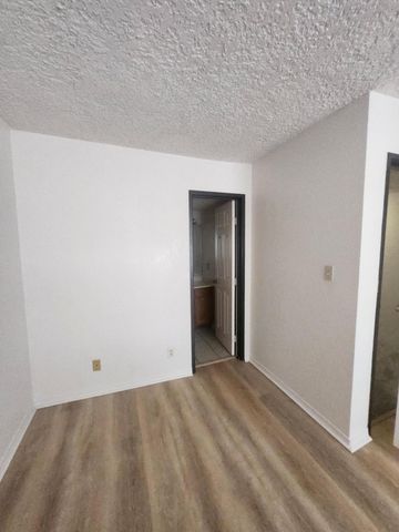 6041 Sequoia Road NW D7, Albuquerque, NM 87120