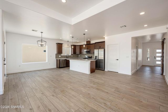 6530 Swan Street, Las Cruces, NM 88012