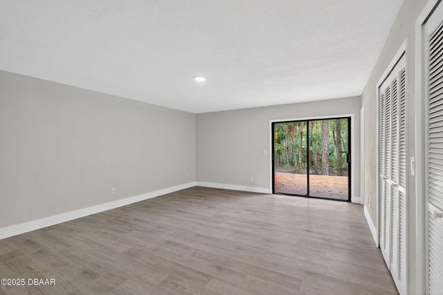 310 Country Circle Drive W, Port Orange, FL 32128