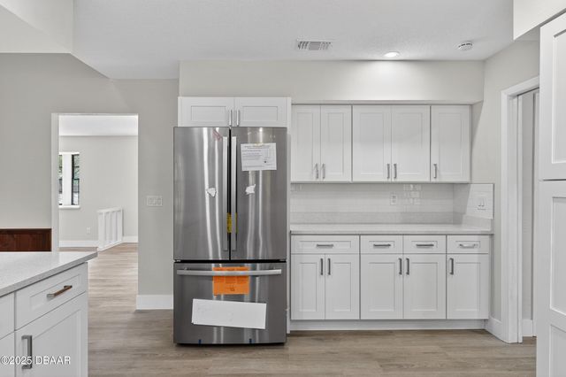 310 Country Circle Drive W, Port Orange, FL 32128