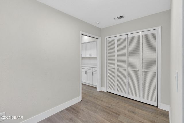 310 Country Circle Drive W, Port Orange, FL 32128