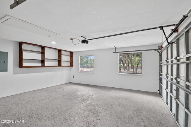 310 Country Circle Drive W, Port Orange, FL 32128