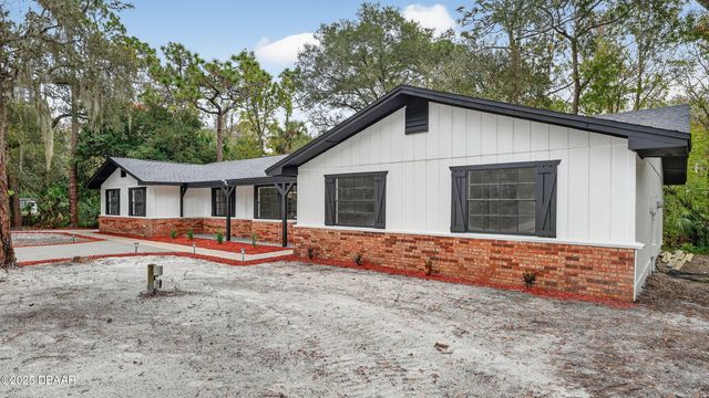 310 Country Circle Drive W, Port Orange, FL 32128