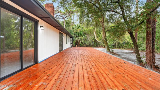 310 Country Circle Drive W, Port Orange, FL 32128