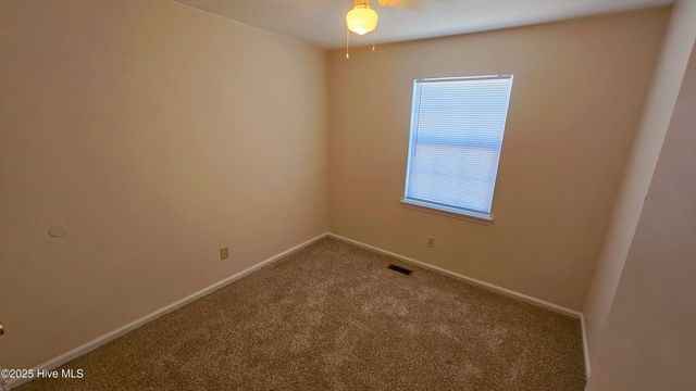 502 Myrtlewood Circle, Jacksonville, NC 28546