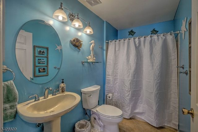 4104 Crawford Ct, Bridgewater Twp., NJ 08807