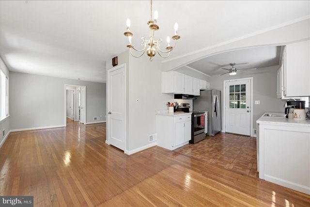 3112 GROVETON ST, Alexandria, VA 22306