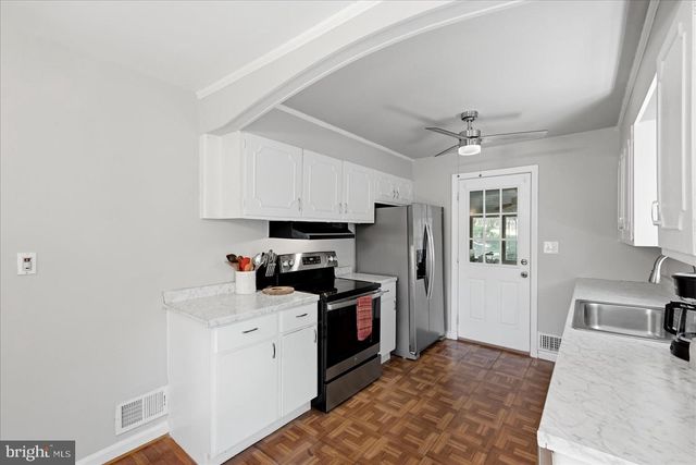 3112 GROVETON ST, Alexandria, VA 22306