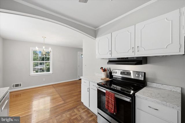 3112 GROVETON ST, Alexandria, VA 22306
