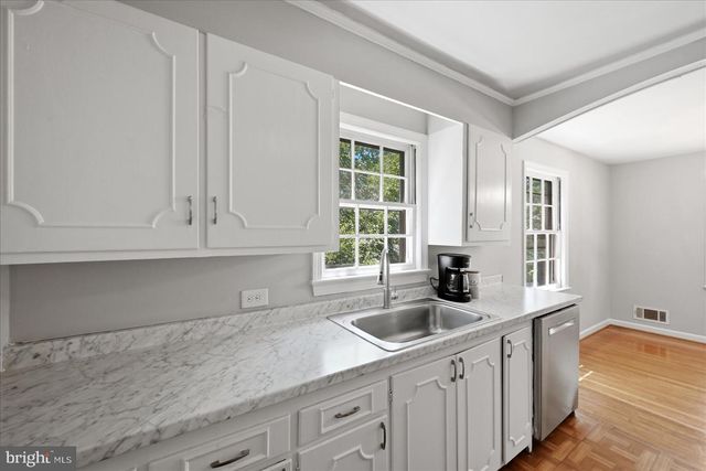 3112 GROVETON ST, Alexandria, VA 22306