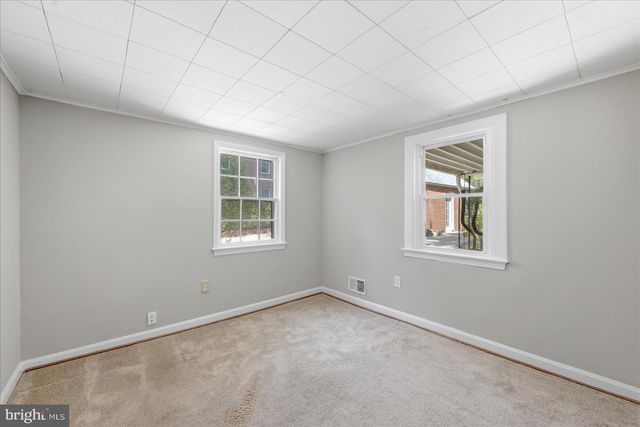 3112 GROVETON ST, Alexandria, VA 22306