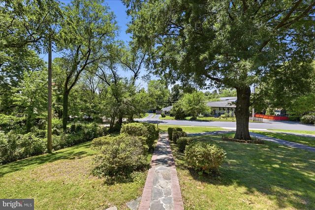 3112 GROVETON ST, Alexandria, VA 22306