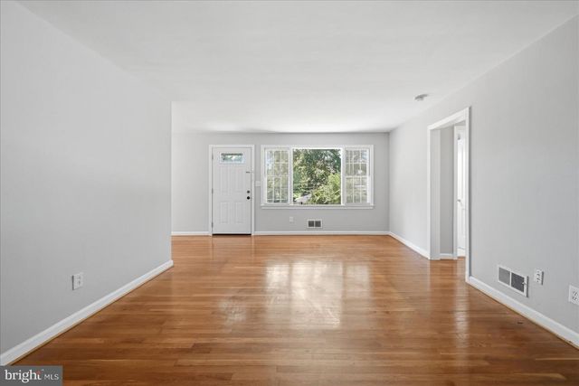 3112 GROVETON ST, Alexandria, VA 22306