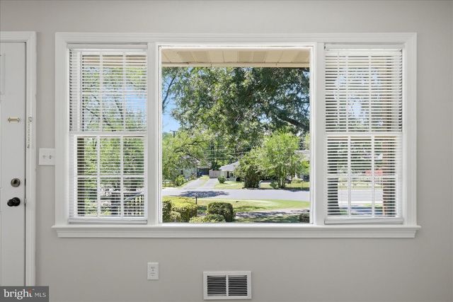 3112 GROVETON ST, Alexandria, VA 22306
