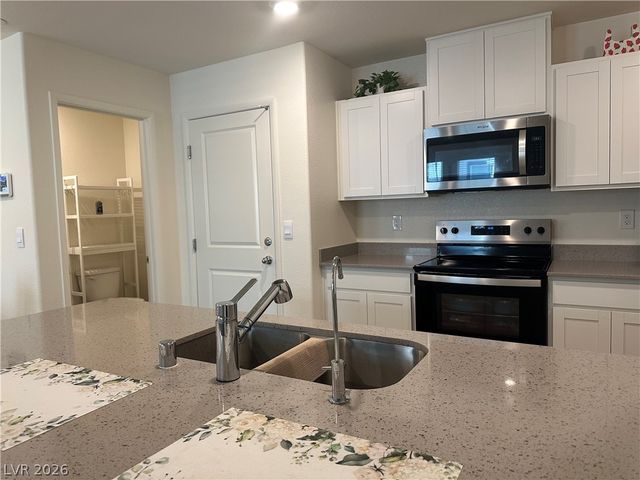 4926 Pear Mesa Avenue, Las Vegas, NV 89139