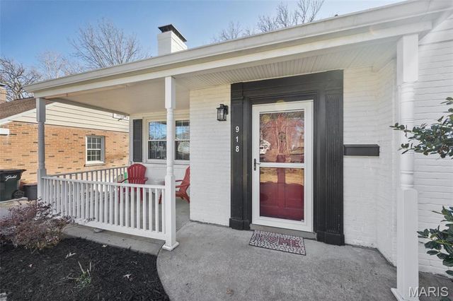 918 Nancy Carol Lane, Glendale, MO 63122