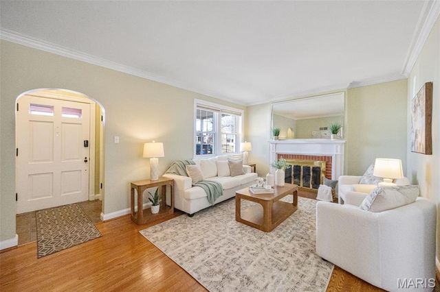 918 Nancy Carol Lane, Glendale, MO 63122