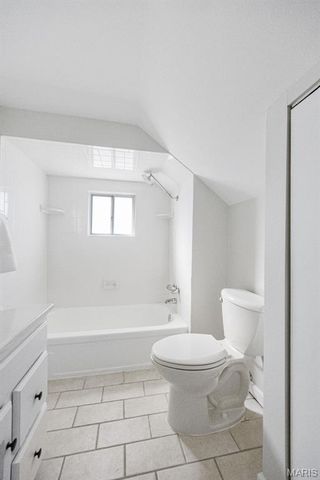 918 Nancy Carol Lane, Glendale, MO 63122