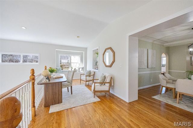 918 Nancy Carol Lane, Glendale, MO 63122