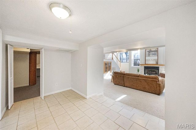 918 Nancy Carol Lane, Glendale, MO 63122