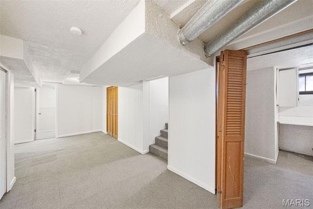 918 Nancy Carol Lane, Glendale, MO 63122