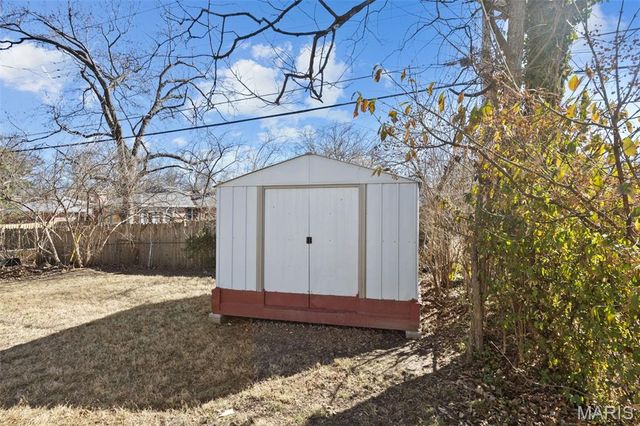 918 Nancy Carol Lane, Glendale, MO 63122