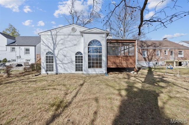 918 Nancy Carol Lane, Glendale, MO 63122