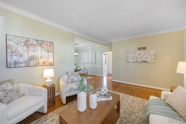 918 Nancy Carol Lane, Glendale, MO 63122