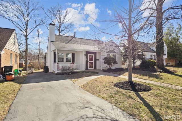 918 Nancy Carol Lane, Glendale, MO 63122