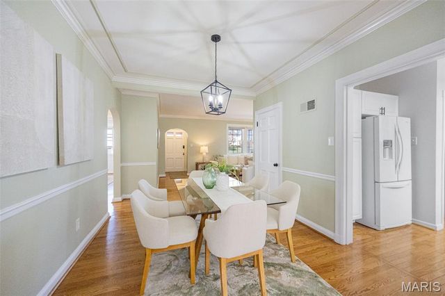 918 Nancy Carol Lane, Glendale, MO 63122