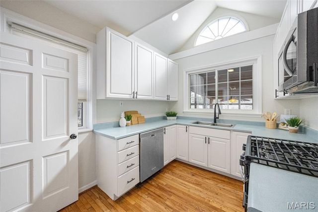 918 Nancy Carol Lane, Glendale, MO 63122