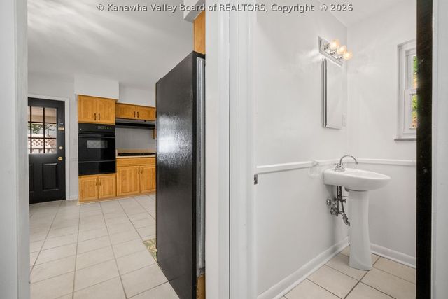 851 Carroll Road, Charleston, WV 25314