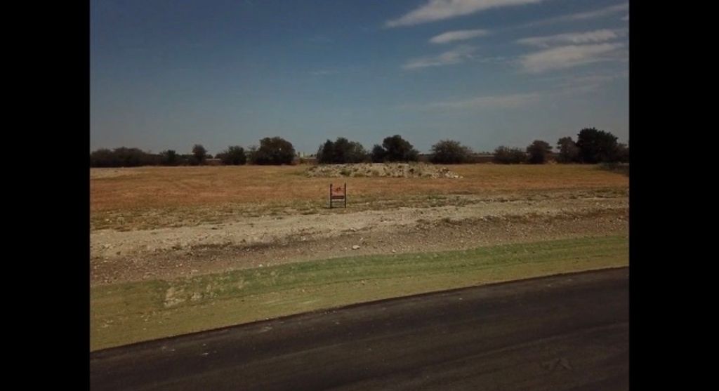 724 Rolling Acres Dr, Ponder, TX 76259 — exterior