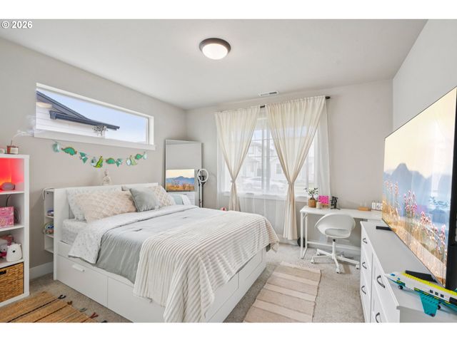 8085 Se REDDINGTON St, Hillsboro, OR 97123