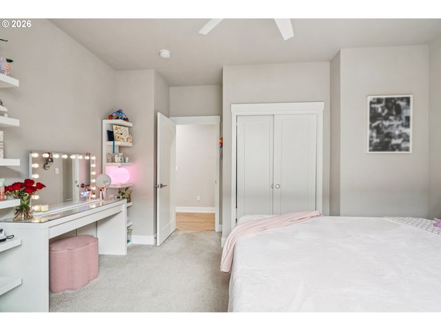 8085 Se REDDINGTON St, Hillsboro, OR 97123