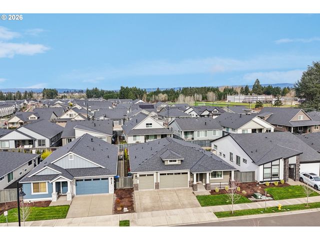 8085 Se REDDINGTON St, Hillsboro, OR 97123