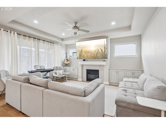 8085 Se REDDINGTON St, Hillsboro, OR 97123