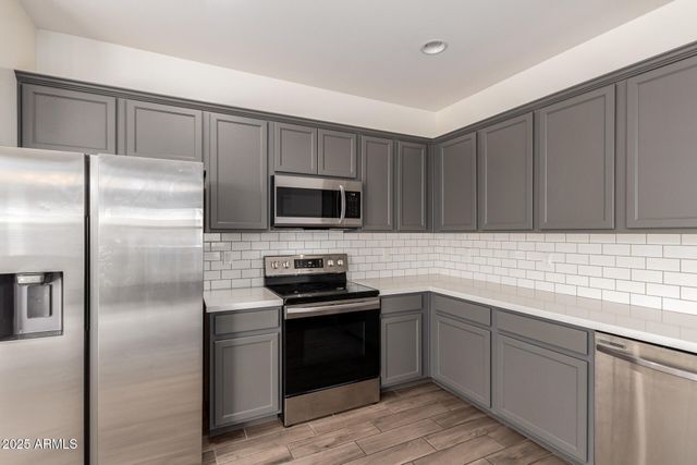 5552 S DILLON Circle, Mesa, AZ 85212