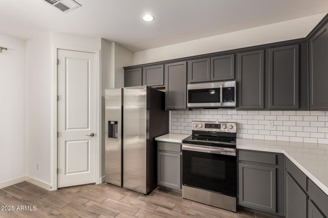 5552 S DILLON Circle, Mesa, AZ 85212