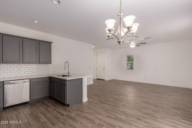 5552 S DILLON Circle, Mesa, AZ 85212